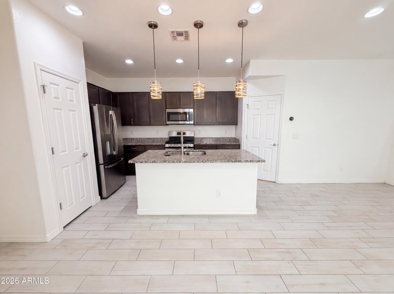 5728 W Raymond St, Phoenix, AZ 85043