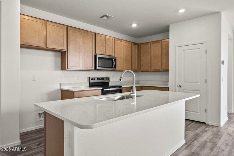 5729 243rd Dr, Buckeye, AZ 85326
