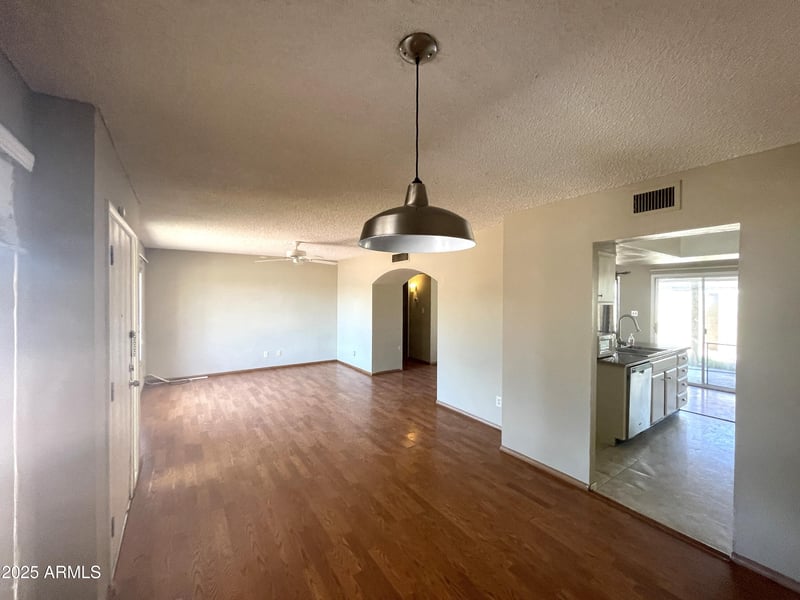 5729 48th Ln, Glendale, AZ 85301