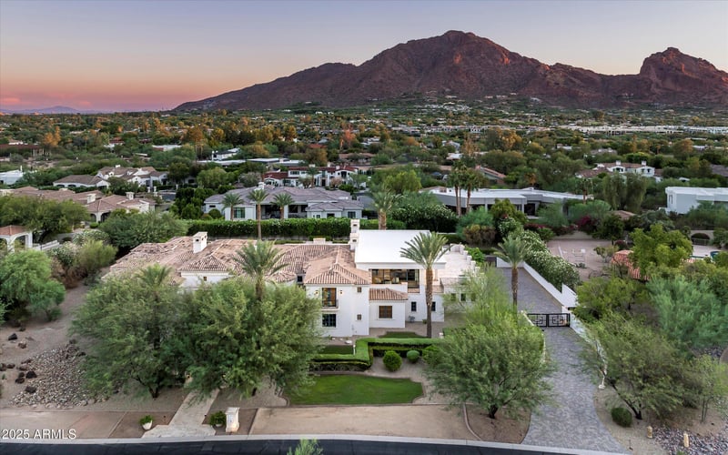 5729 E Joshua Tree Ln, Paradise Valley, AZ 85253