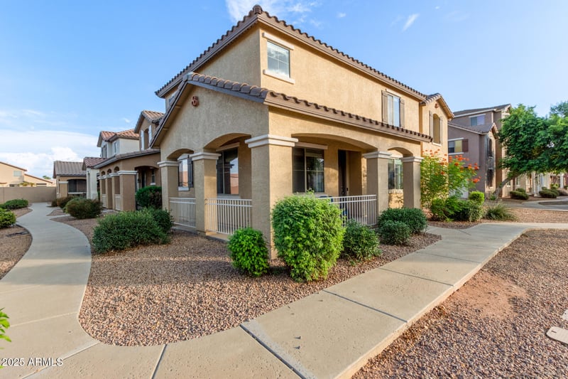 573 Buena Vista Ct, Gilbert, AZ 85296