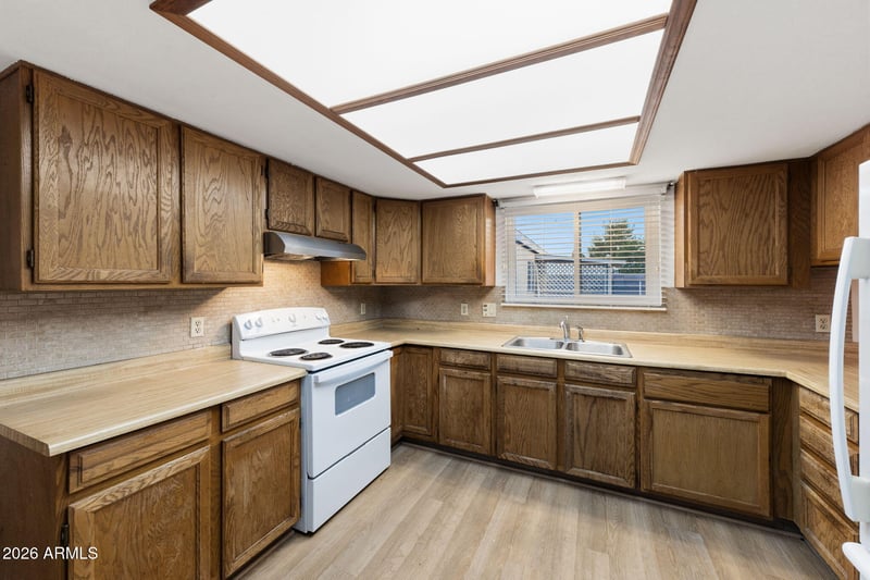 573 E Linda Ave, Apache Junction, AZ 85119