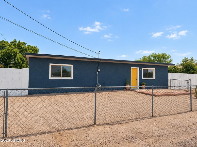573 S Ocotillo Dr, Apache Junction, AZ 85120