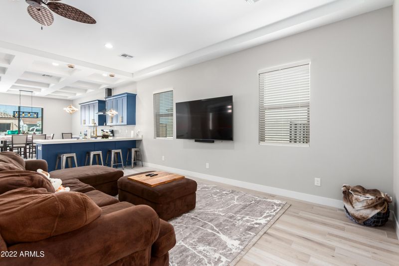 5731 E Shadow Ln, San Tan Valley, AZ 85140