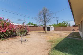 5732 63rd Dr, Glendale, AZ 85301