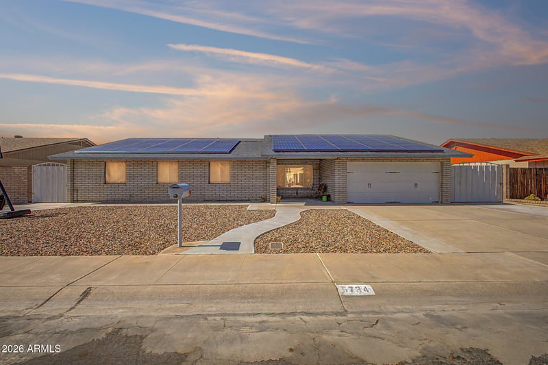 5734 W Palo Verde Ave, Glendale, AZ 85302