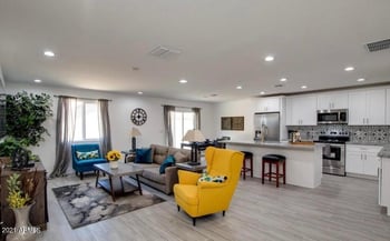 5735 12th Ln, Phoenix, AZ 85041