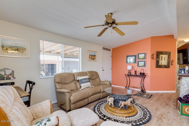 5735 E Mcdowell Rd #325, Mesa, AZ 85215
