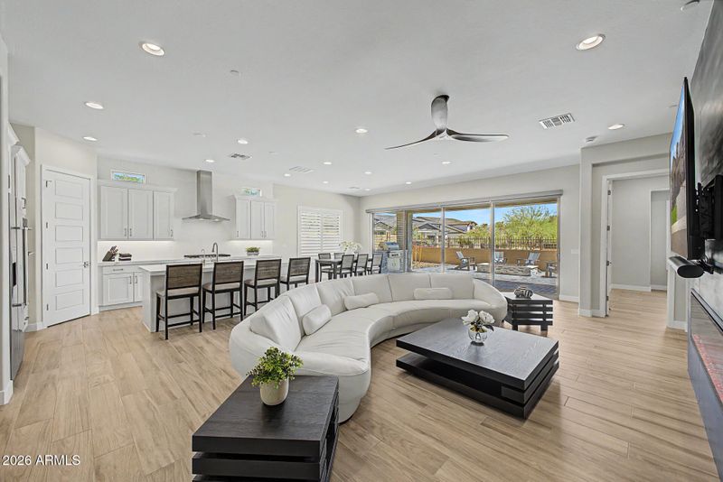 5735 E Sayan St, Mesa, AZ 85215