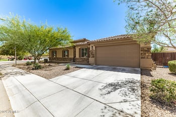 5735 Huntington Dr, Laveen, AZ 85339