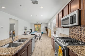 5735 Jones Ave, Phoenix, AZ 85043