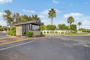 5736 25th St, Phoenix, AZ 85016