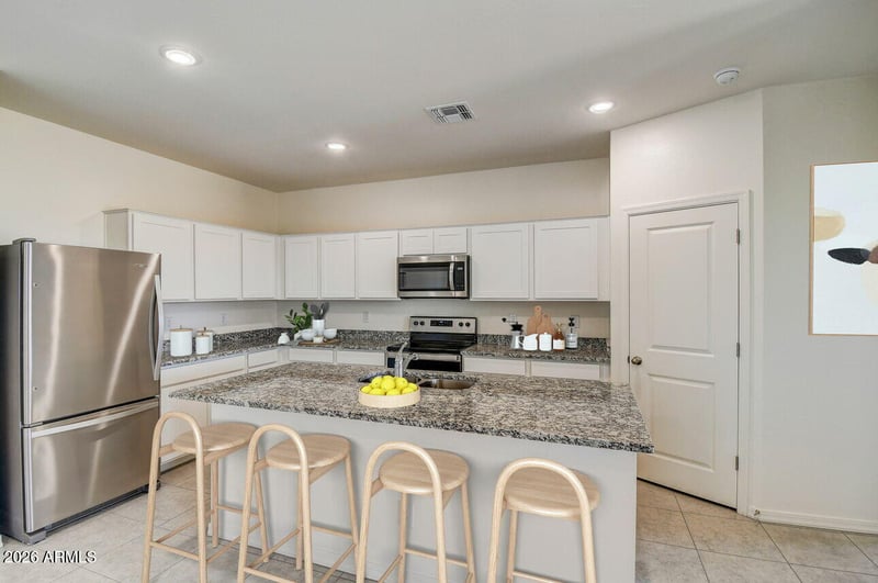 5736 Hornblende Way, San Tan Valley, AZ 85143