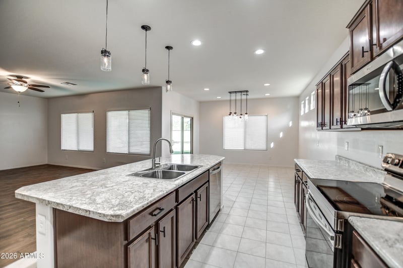 5736 Heritage Ct, Florence, AZ 85132