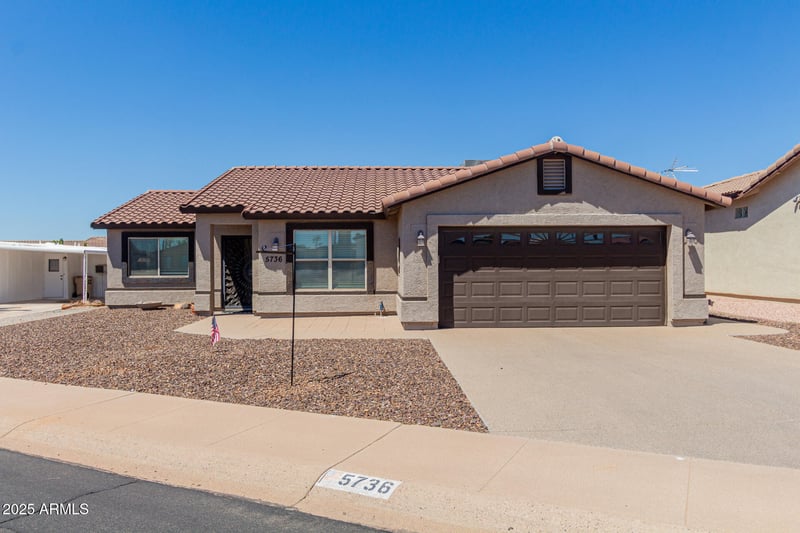 5736 Lawndale St, Mesa, AZ 85215