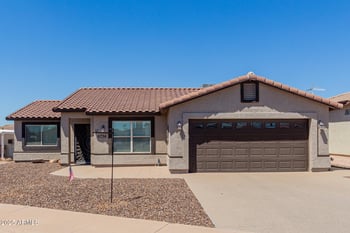5736 Lawndale St, Mesa, AZ 85215