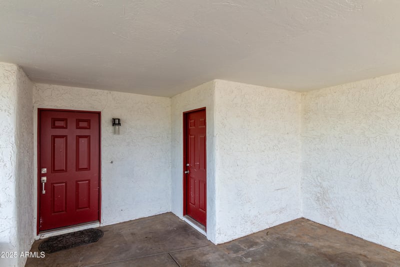 5737 69th Ave, Glendale, AZ 85303