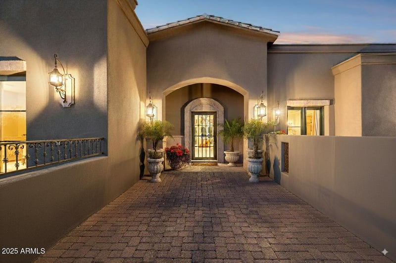 5738 32nd Pl, Paradise Valley, AZ 85253