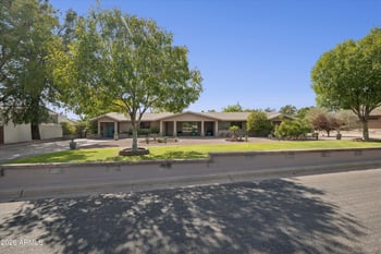 5738 N 24th St, Phoenix, AZ 85016