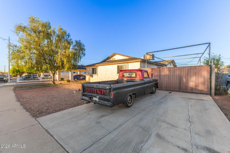 5738 W Pierson St, Phoenix, AZ 85031