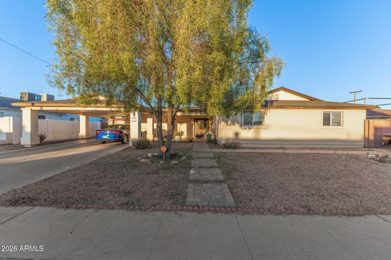 5738 W Pierson St, Phoenix, AZ 85031
