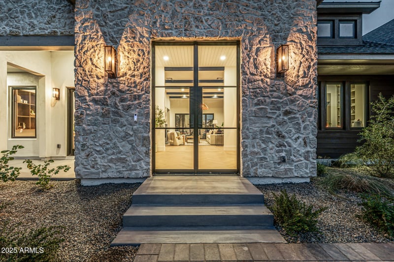 5739 Calle Del Paisano --, Phoenix, AZ 85018