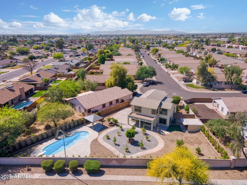 5739 W Seldon Ln, Glendale, AZ 85302