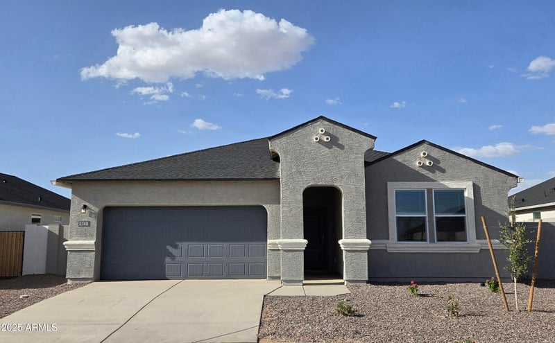 5740 Freesia Ln, San Tan Valley, AZ 85140