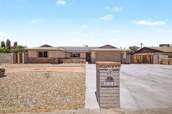 5740 W Marconi Ave, Glendale, AZ 85306