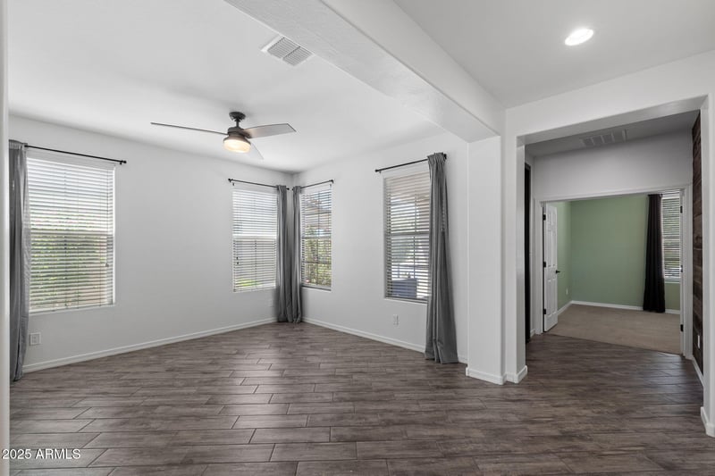 5742 Winchester St, Mesa, AZ 85212