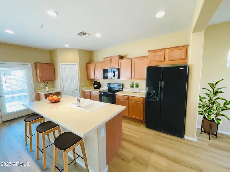 5743 Gwen St, Laveen, AZ 85339