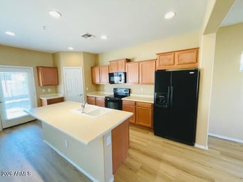 5743 Gwen St, Laveen, AZ 85339