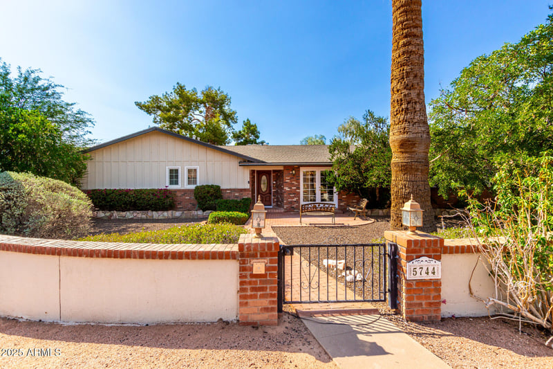 5744 Oak St, Scottsdale, AZ 85257