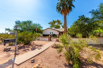5744 Oak St, Scottsdale, AZ 85257