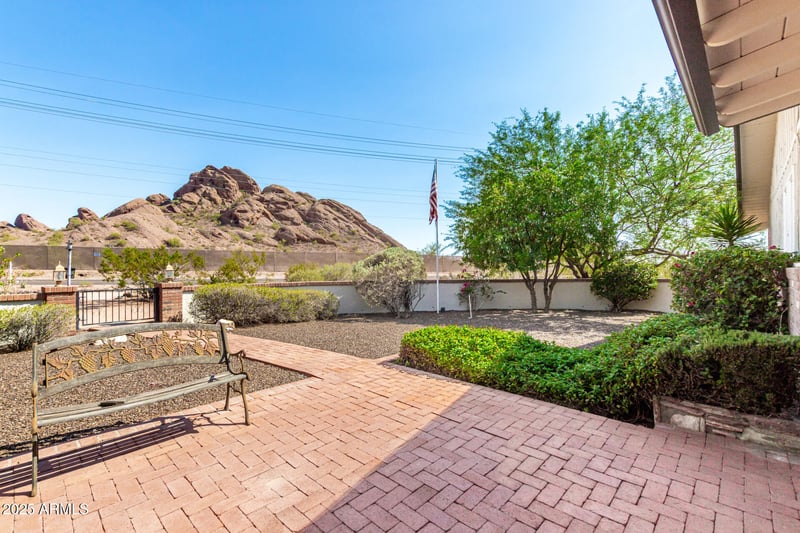 5744 Oak St, Scottsdale, AZ 85257