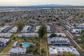 5745 44th Ln, Glendale, AZ 85301