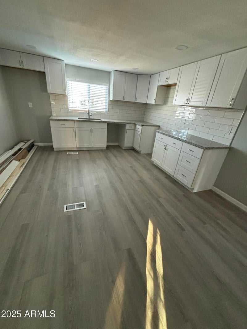 5745 Maryland Ave #8, Glendale, AZ 85301