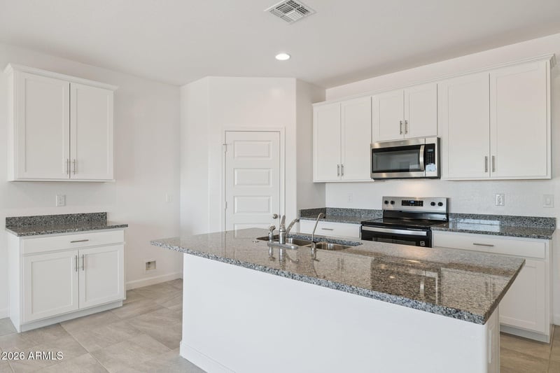 5746 E California Ct, San Tan Valley, AZ 85140