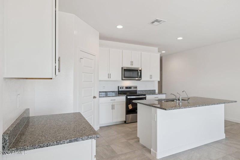5746 E California Ct, San Tan Valley, AZ 85140