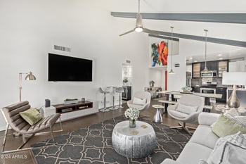 5746 N Scottsdale Rd, Paradise Valley, AZ 85253