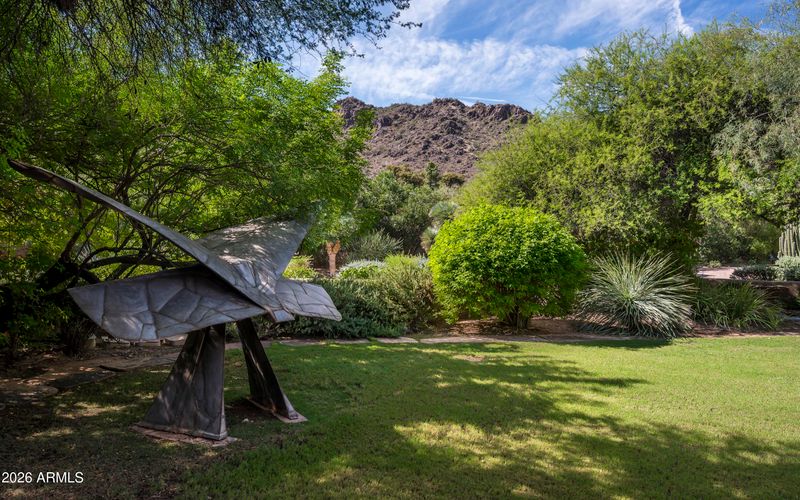 5747 E Mockingbird Ln, Paradise Valley, AZ 85253