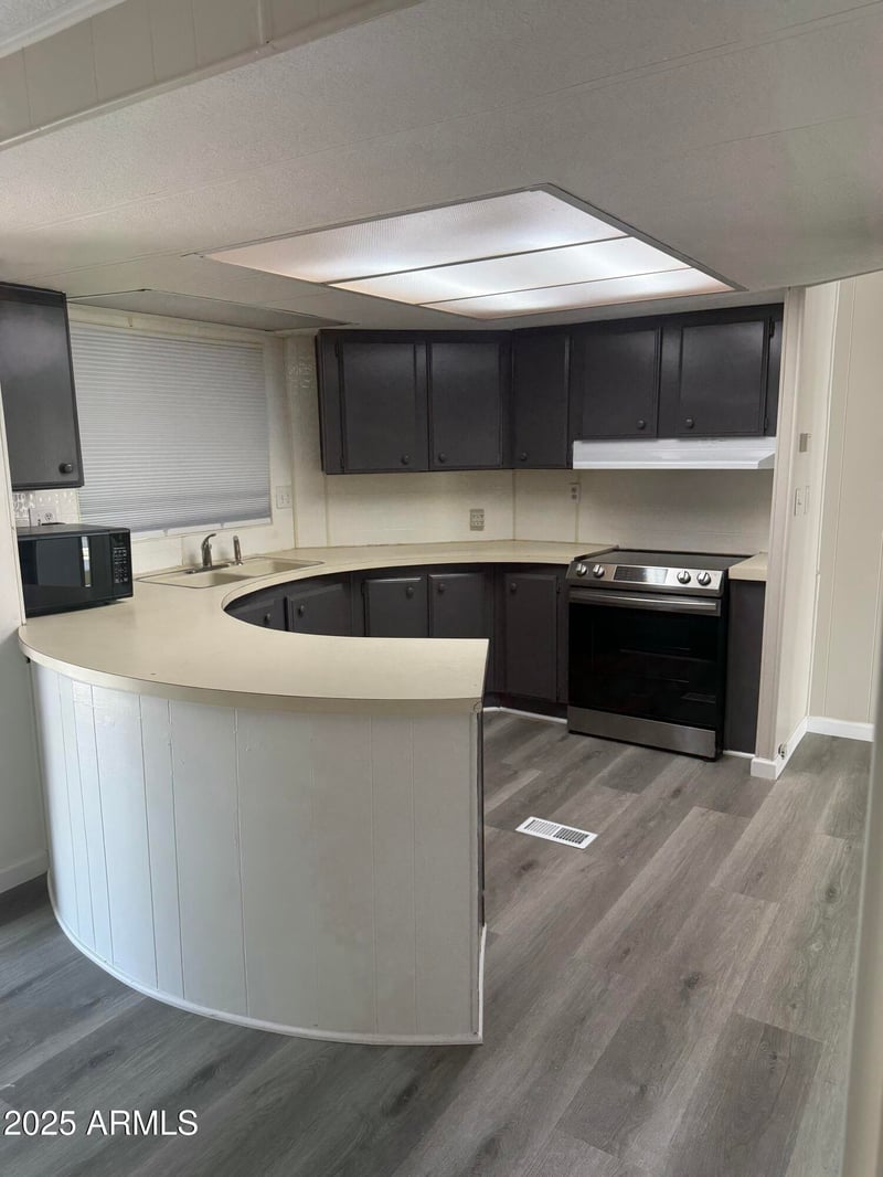 5747 W Missouri Ave #122, Glendale, AZ 85301