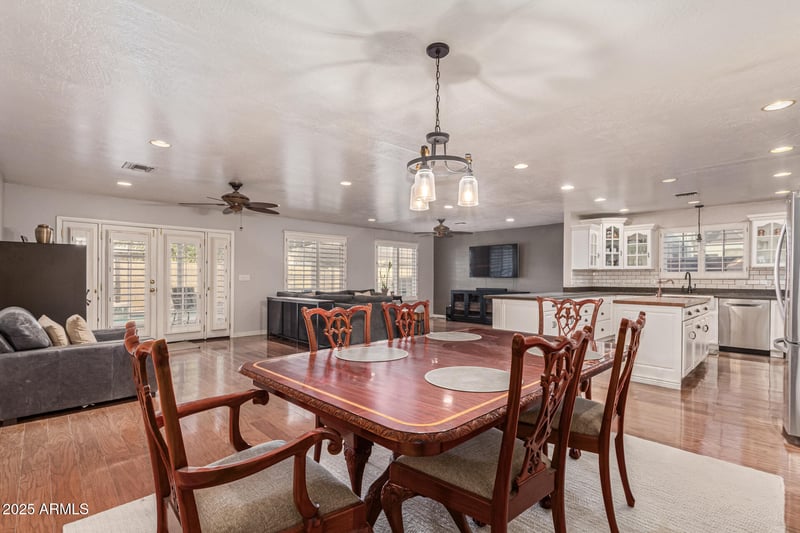 5748 Angela Dr, Glendale, AZ 85308