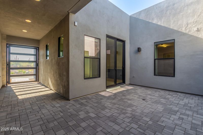 5748 E Moura Dr, Cave Creek, AZ 85331