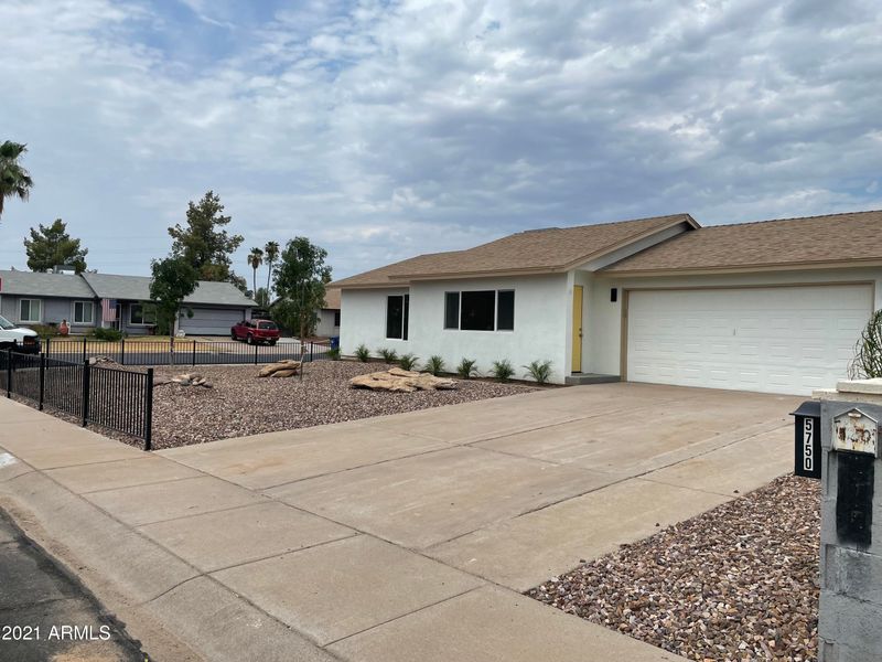 5750 S Parkside Dr, Tempe, AZ 85283