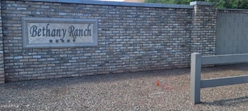 5751 71st Dr, Glendale, AZ 85303