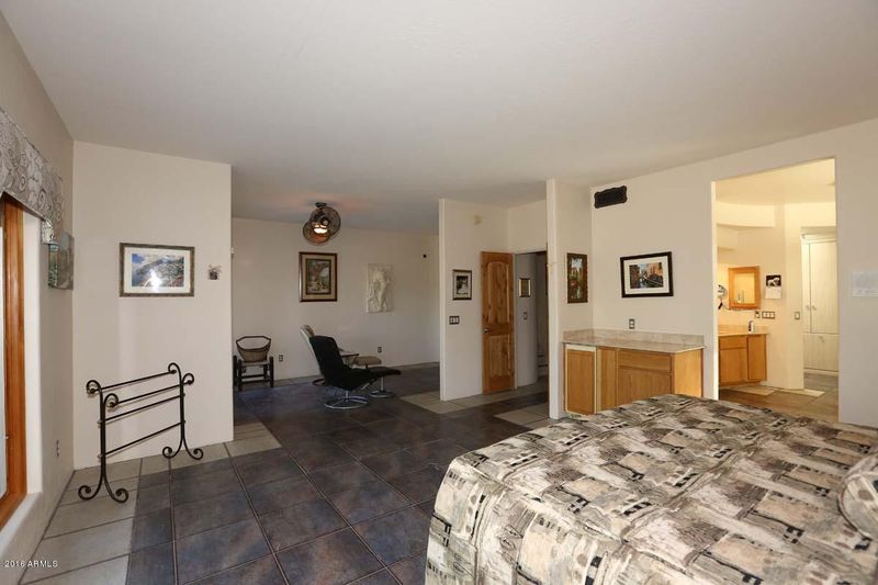 5752 E Sugarloaf Trl, Cave Creek, AZ 85331