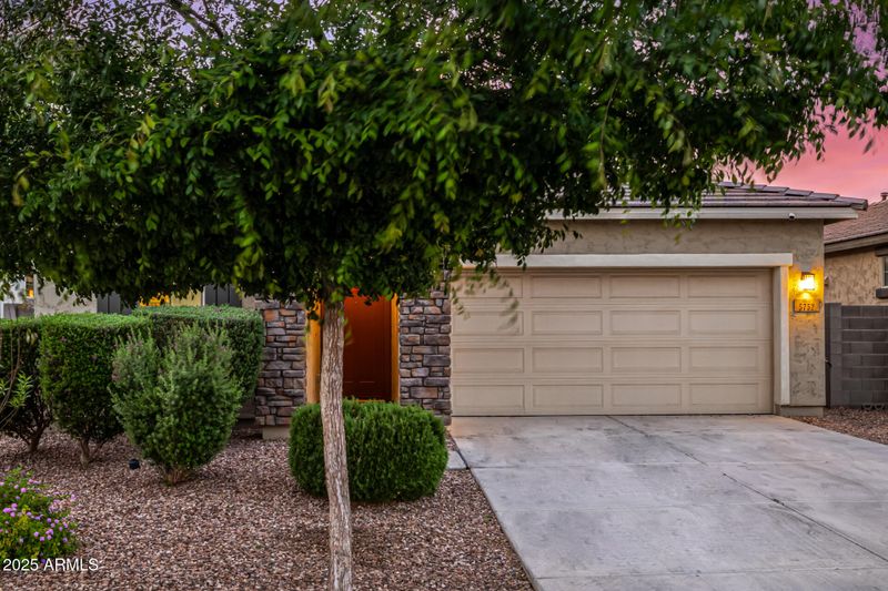5752 N 109th Ave, Phoenix, AZ 85037