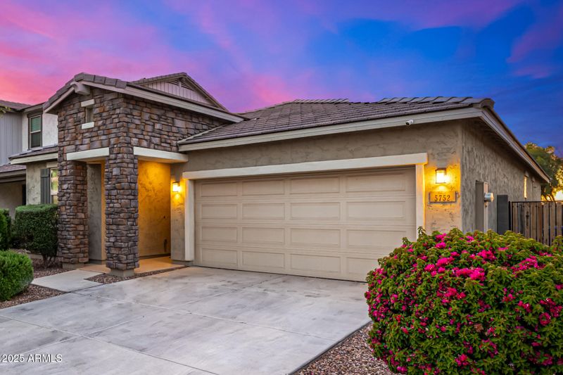 5752 N 109th Ave, Phoenix, AZ 85037