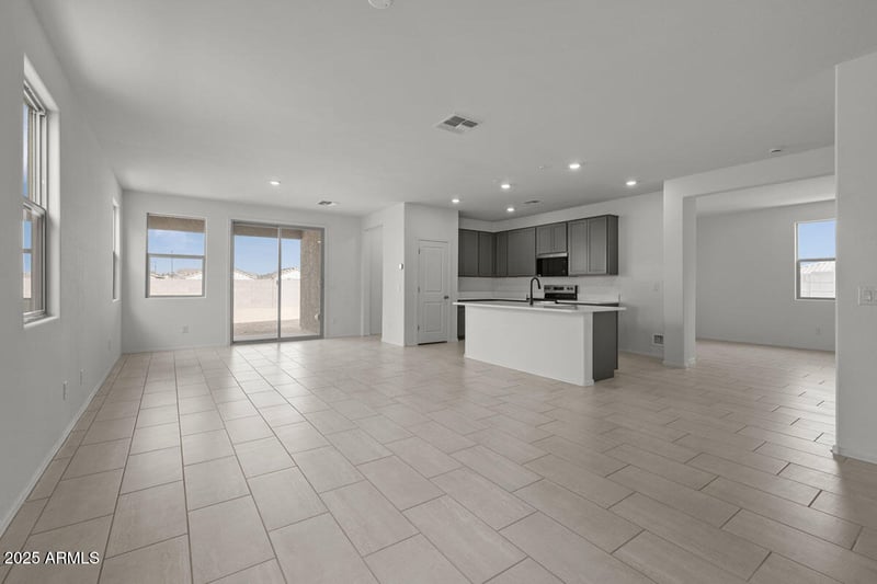 5753 243rd Dr, Buckeye, AZ 85326